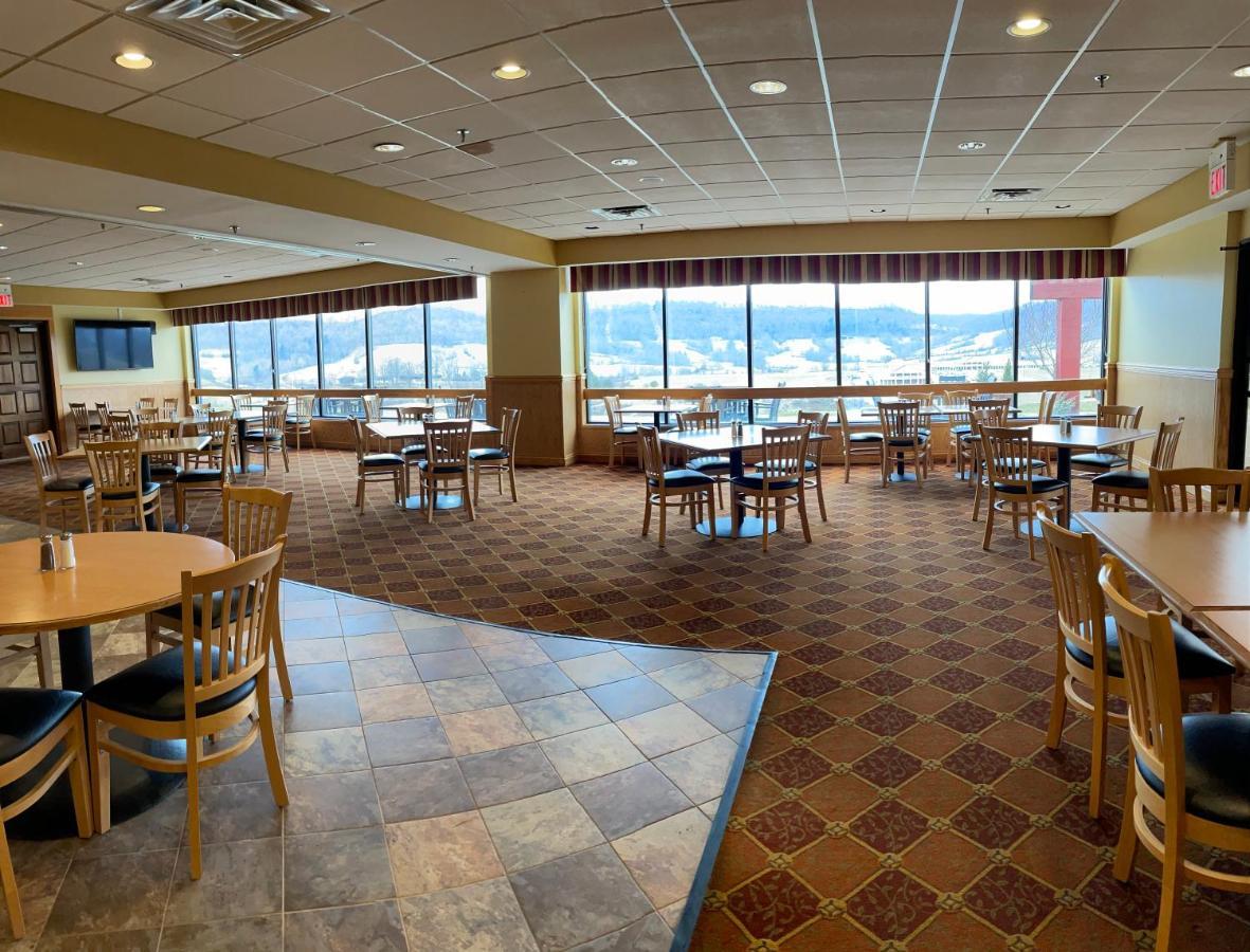 Days Inn & Suites By Wyndham Sutton Flatwoods Buitenkant foto